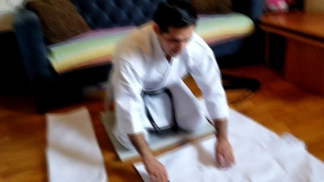 COMO DOBLAR CORRECTAMENTE TU KARATE GI ? смотреть онлайн