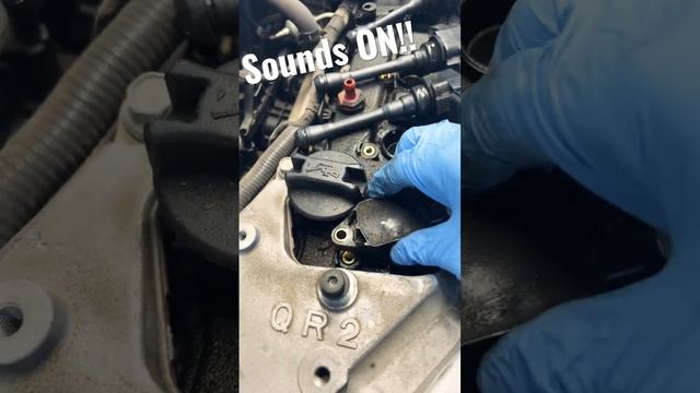 Capture the sign of good & bad coil packs sounds when removing it #nissanaltima #oilleak #valvecove смотреть онлайн