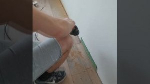 Как подрезать ламинат, когда он уже уложен