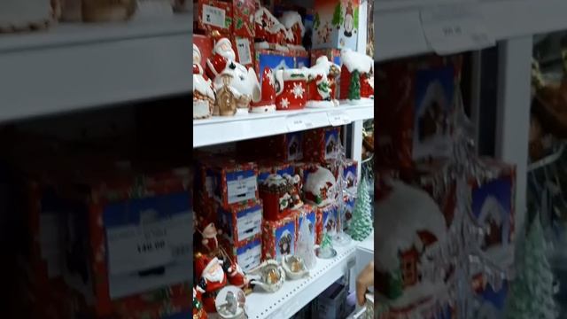 Новогодние товары в магазинах. Скоро Новый год. смотреть онлайн