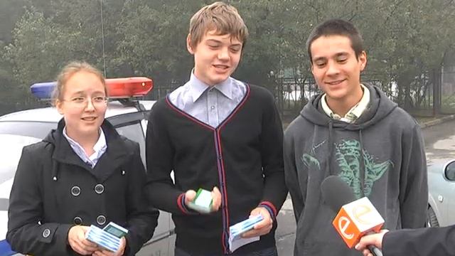 Ревдинских первоклассников учили переходить дорогу смотреть онлайн