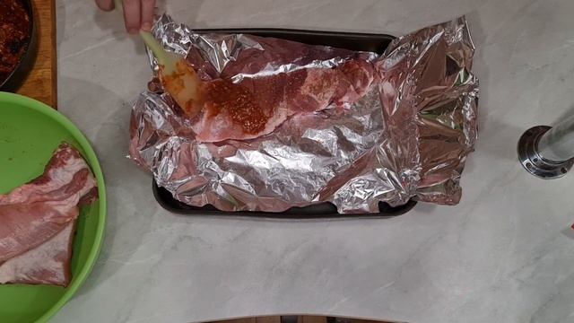 Свиные рёбрышки запечённые в духовке! Новогодний рецепт! смотреть онлайн