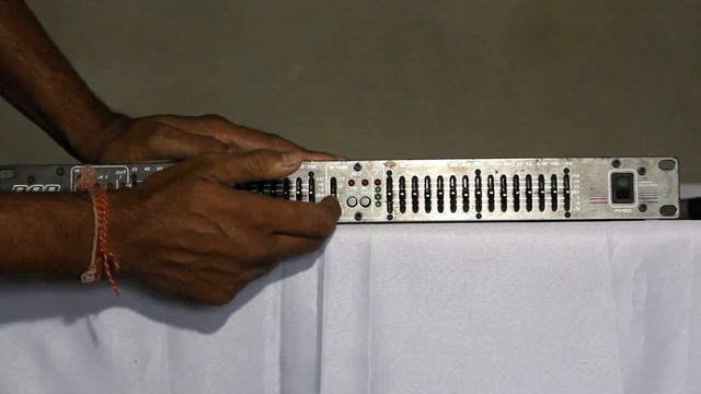 How To Use A DJ Equalizer | DOD SR430 Equalizer Review # In Hindi