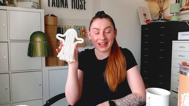 STUDIO VLOG #48 ☆ MAKING SPOOKY GOODIES! Halloween Décor, macramé ghosts!? | Fauna Rose ☆ смотреть онлайн
