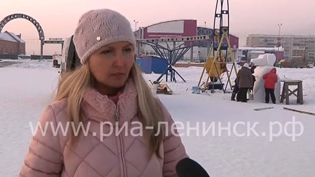 Город светится новогодними огнями смотреть онлайн