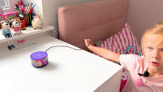 СОФИЯ И НИКА и КОЛОНКА. СОФУНЬЯ ШАЛУНЬЯ смотреть онлайн