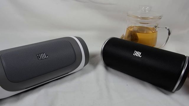 JBL Charge vs JBL Flip, Sound & Feature Comparison смотреть онлайн