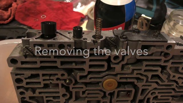 Mercedes 722.3 Valve Body Internals - What goes Where смотреть онлайн