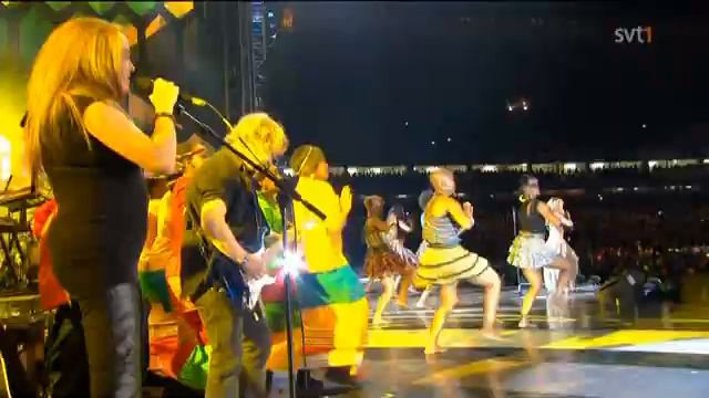 Shakira - Waka Waka Live FIFA World Cup 2010 Opening Concert