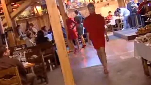 Fashion_Party.avi смотреть онлайн