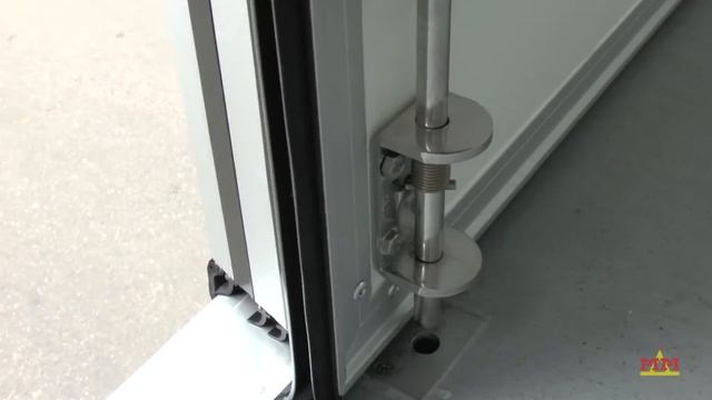 Nissan Cabstar фургон- рефрижератор с ХОУ Zanotti смотреть онлайн