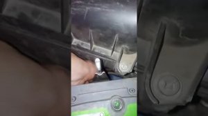 Установка аккумулятора на Приоре