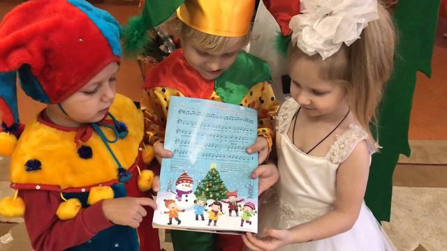 Новая песня про ёлочку смотреть онлайн