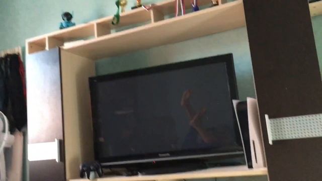 Приехал на день рождения к племяннику. Подарили Cyberpunk на PS4 смотреть онлайн