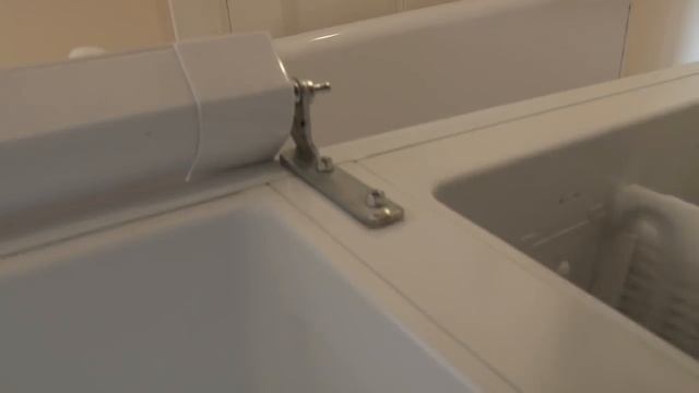 How to reverse the swing on a fridge door on a Zanussi refrigerator смотреть онлайн