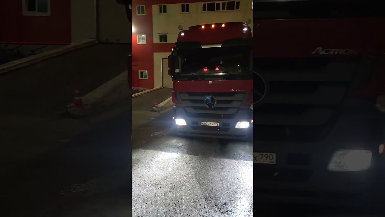 Mercedes-Benz смотреть онлайн