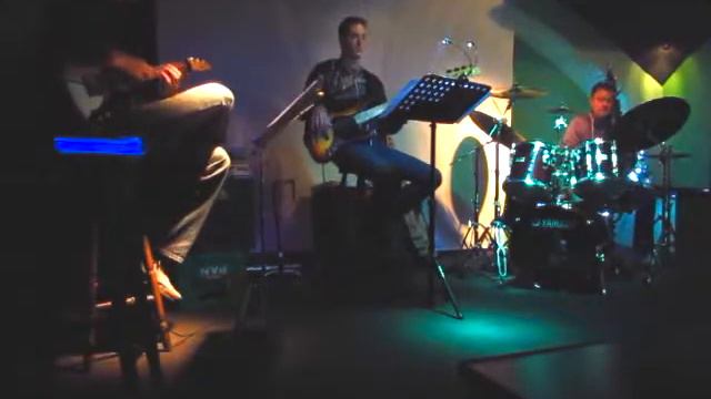 Goran Jurić Trio - Electric Cow - Sound Check - At Oxygen смотреть онлайн