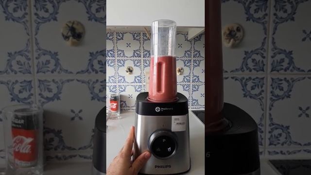 Healthy Smoothie made in Philips ProBlend 6 HD смотреть онлайн
