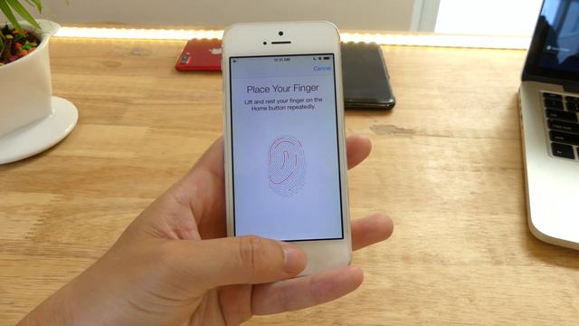 iPhone SE vs SE2 2020 Special Edition No More | Let's Compare Them смотреть онлайн