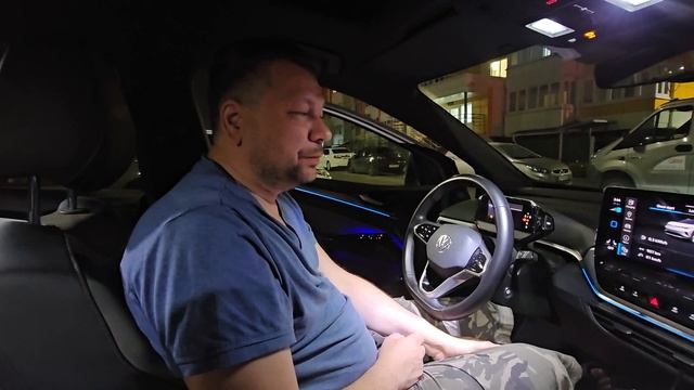 Сколько за сутки можно проехать на электромобиле смотреть онлайн