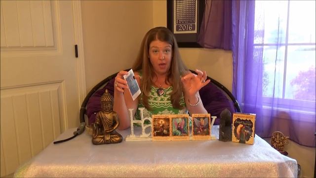 June 2016 Oracle Card Reading смотреть онлайн