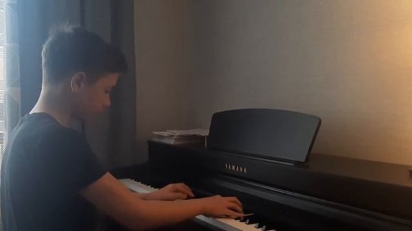 С. Нагдян. Сонатина. Исполняет Владимир Коровин.