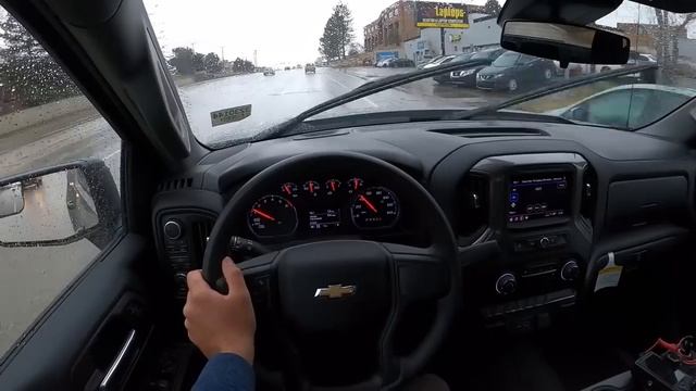 2023 Ford F-150 2.7L V6 VS 2023 Chevy Silverado 2.7L Turbo: Are More Cylinders Really Better?