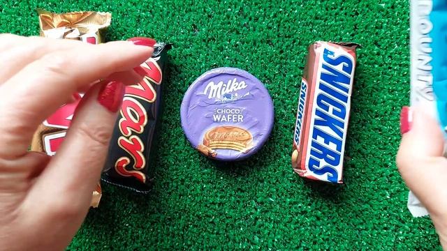 Satisfying Video! How To Cutting Milka Choco Wafer ASMR