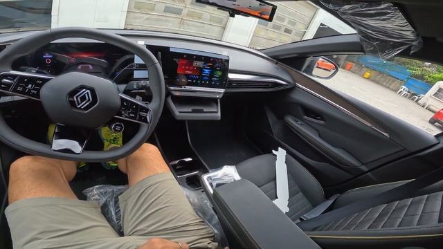 2023 RENAULT MEGANE E-TECH - POV Review смотреть онлайн