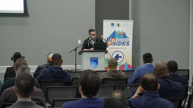 Start Hacking APIs: Corey Ball смотреть онлайн