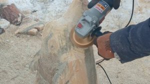 Волк ДЕРЕВЯННАЯ ФИГУРА . Резьба бензопилой.