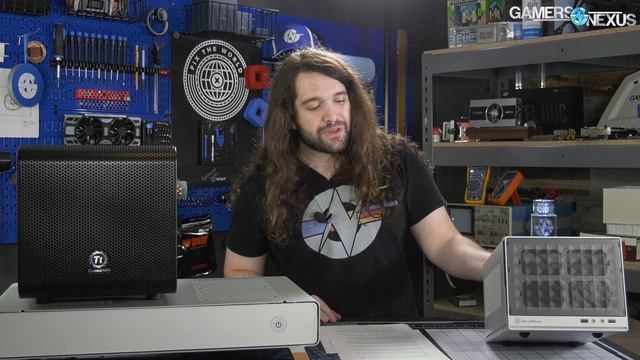 Mini-ITX Case Review Round-Up: Taku, SG13, & Core V1 смотреть онлайн