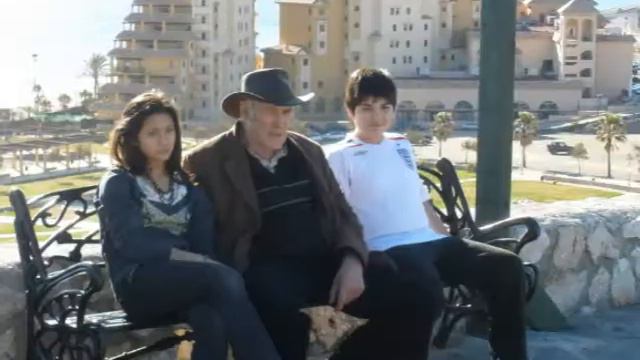 - my family!!! love u all.x..-(u smile by justin biber) смотреть онлайн