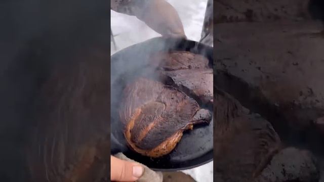 Venison steak? (frozen meat?) / Стейк из оленины? (замороженное мясо?) смотреть онлайн
