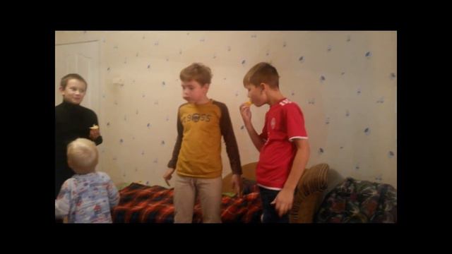 Lemon challenge | Кто быстрее? смотреть онлайн