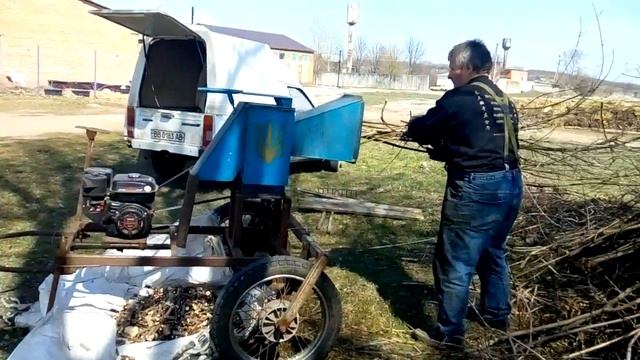 Ветки, древесные отходы. Часть 2 Ресурсы села, бизнес идеи на селе, как заработать деньги в селе. смотреть онлайн