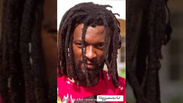 Lucky Dube Group Areas Act (lyrics) смотреть онлайн