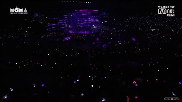 CHUNGHA - GOTTA GO + SNAPPING [MGMA 2019] LIVE смотреть онлайн