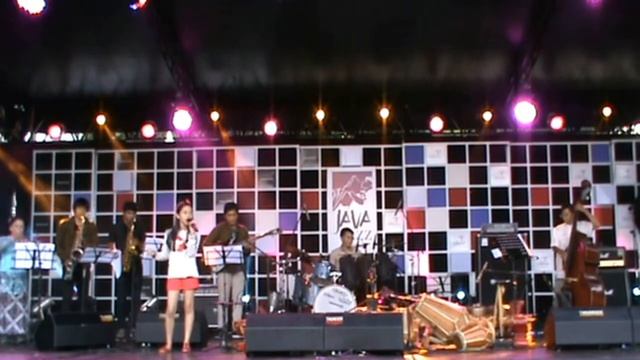 New york - new york - Farah Di Band - Java Jazz 2014 смотреть онлайн