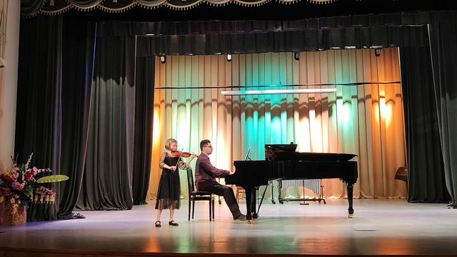 Отчетный концерт струнного отделения Царскосельской гимназии искусств им Ахматовой. 23 марта 2023. смотреть онлайн