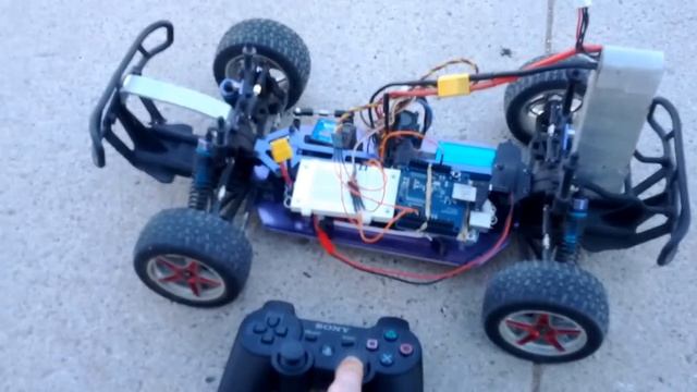 Control an RC car with a PS3 controller, Arduino UNO, USB host shield and Bluetooth dongle (Part 1) смотреть онлайн