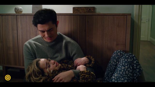 Múlt karácsony - "Miért kéne megfelelnünk?" - magyar nyelvű filmklip смотреть онлайн