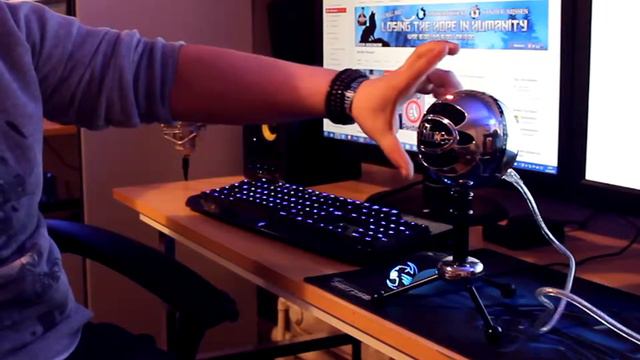 Blue Snowball USB Microphone Review (Review by LTHIHOfficial) смотреть онлайн