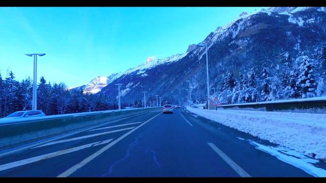 Driving in French Alps | Chamonix-Mont-Blanc Drive | The Most Beautiful Ski Town [4K HDR] смотреть онлайн