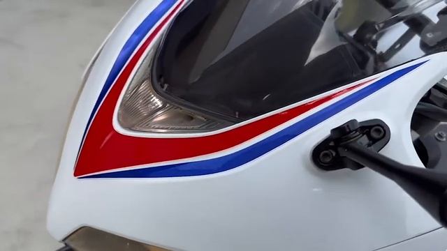 HONDA CBR400R