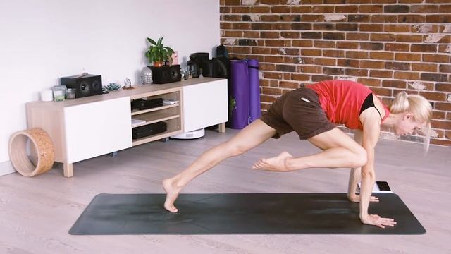 20 мин Виньяса Йога для укрепления мышц пресса смотреть онлайн