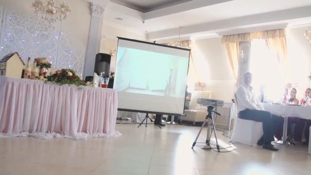 История любви, перетекающая в первый танец и затем в закулисы смотреть онлайн