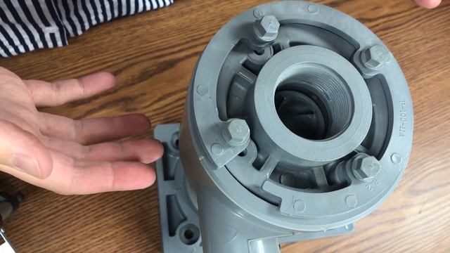 Filter Pump Industries Penguin Pumps and Filter Chambers смотреть онлайн