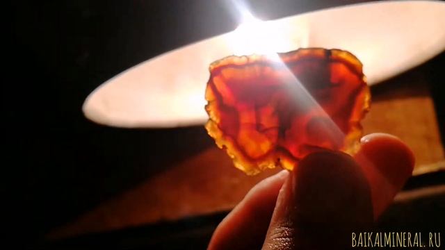 Распилил на камнеразном станке Сердолик. Река Тулдун (Бурятия) смотреть онлайн