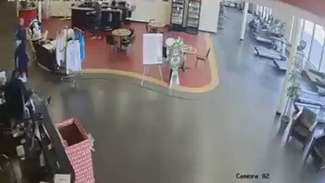 Олень в качалке Улыбнуло смотреть онлайн